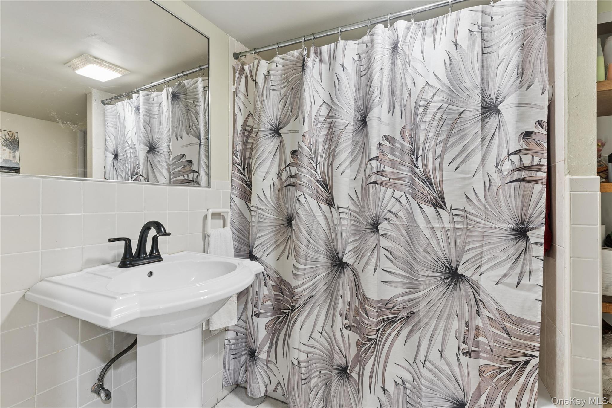 Single Family 235th Queens, NY 11411, MLS-1006021-23