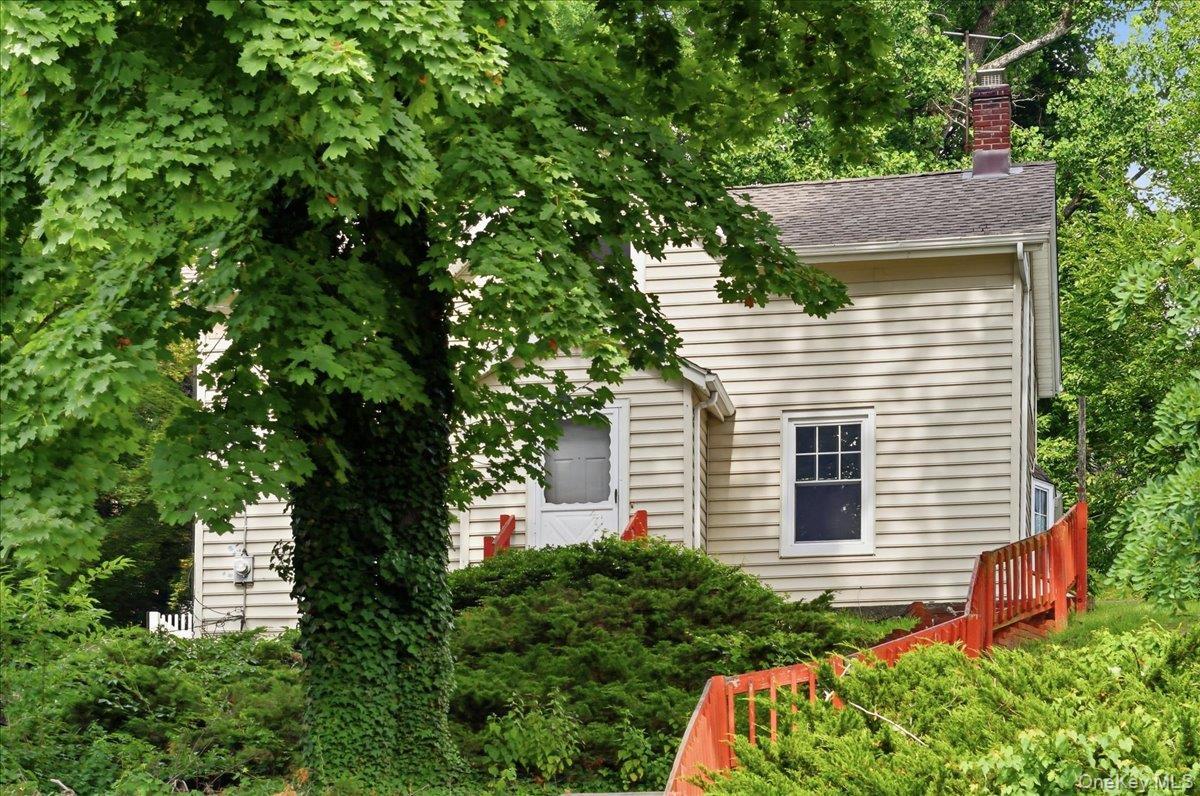 Single Family Revolutionary Road Westchester County, NY 10562, MLS-1006040-2