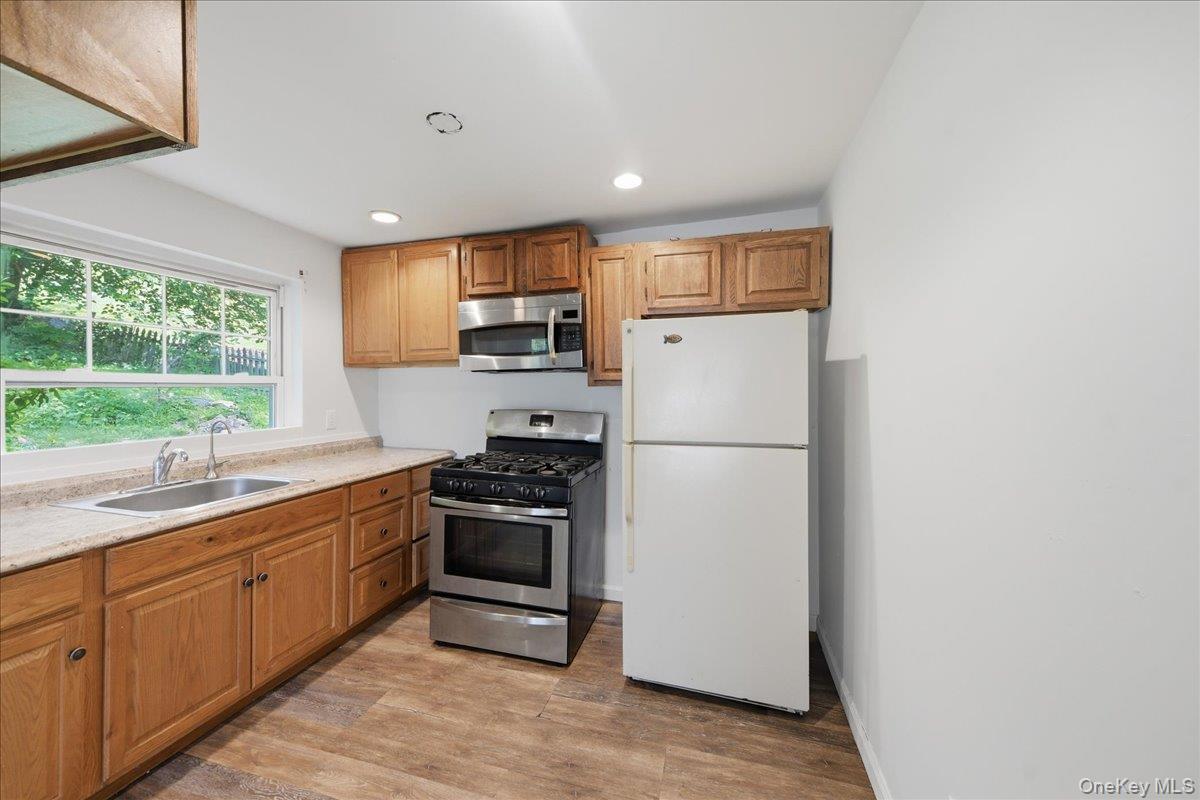 Single Family Revolutionary Road Westchester County, NY 10562, MLS-1006040-9