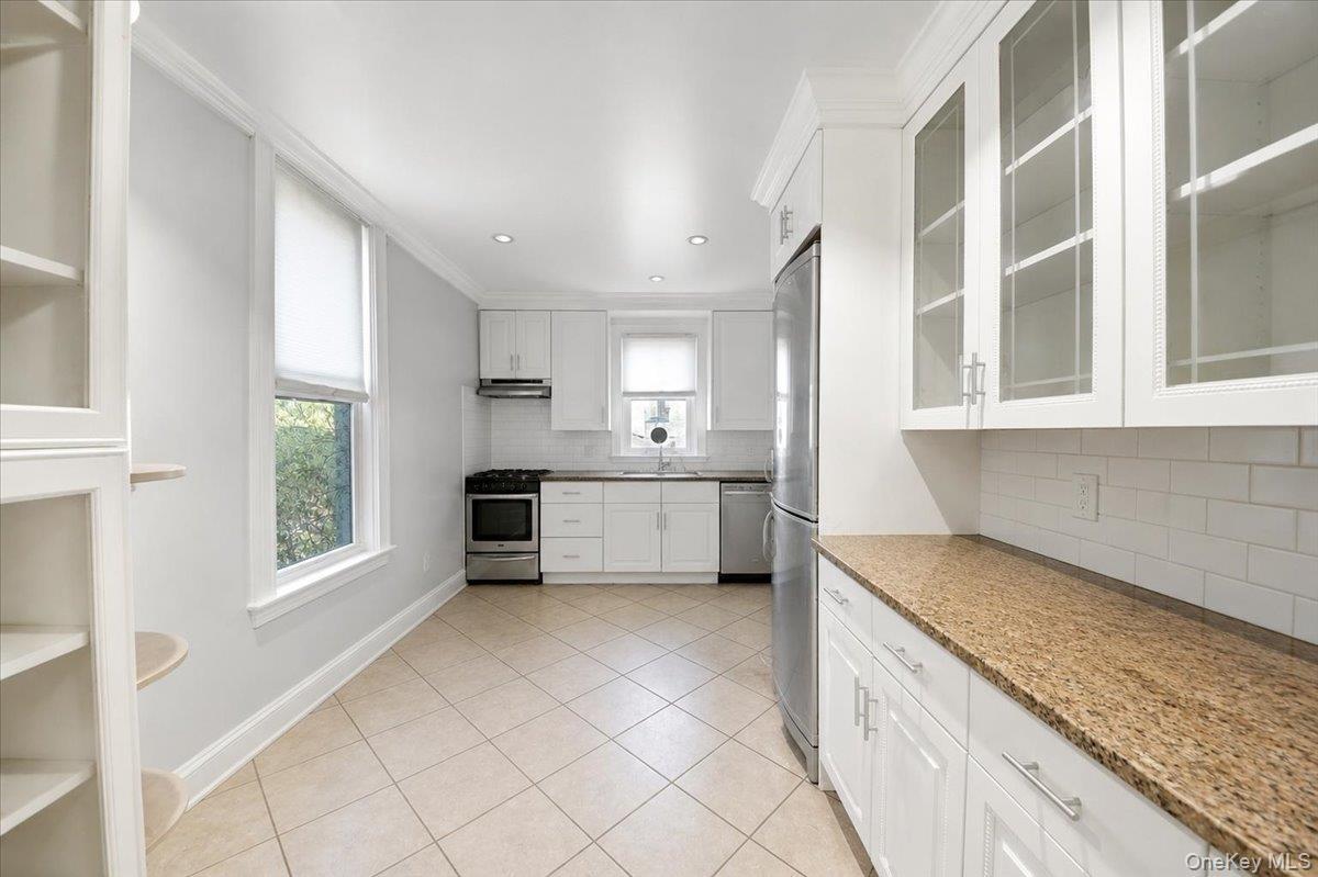 Single Family Hyatt Avenue  Westchester County, NY 10704, MLS-1006057-3