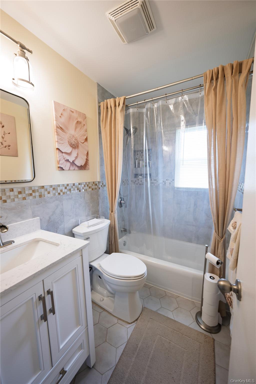 Single Family Boylston Street Nassau County, NY 11550, MLS-1006058-19