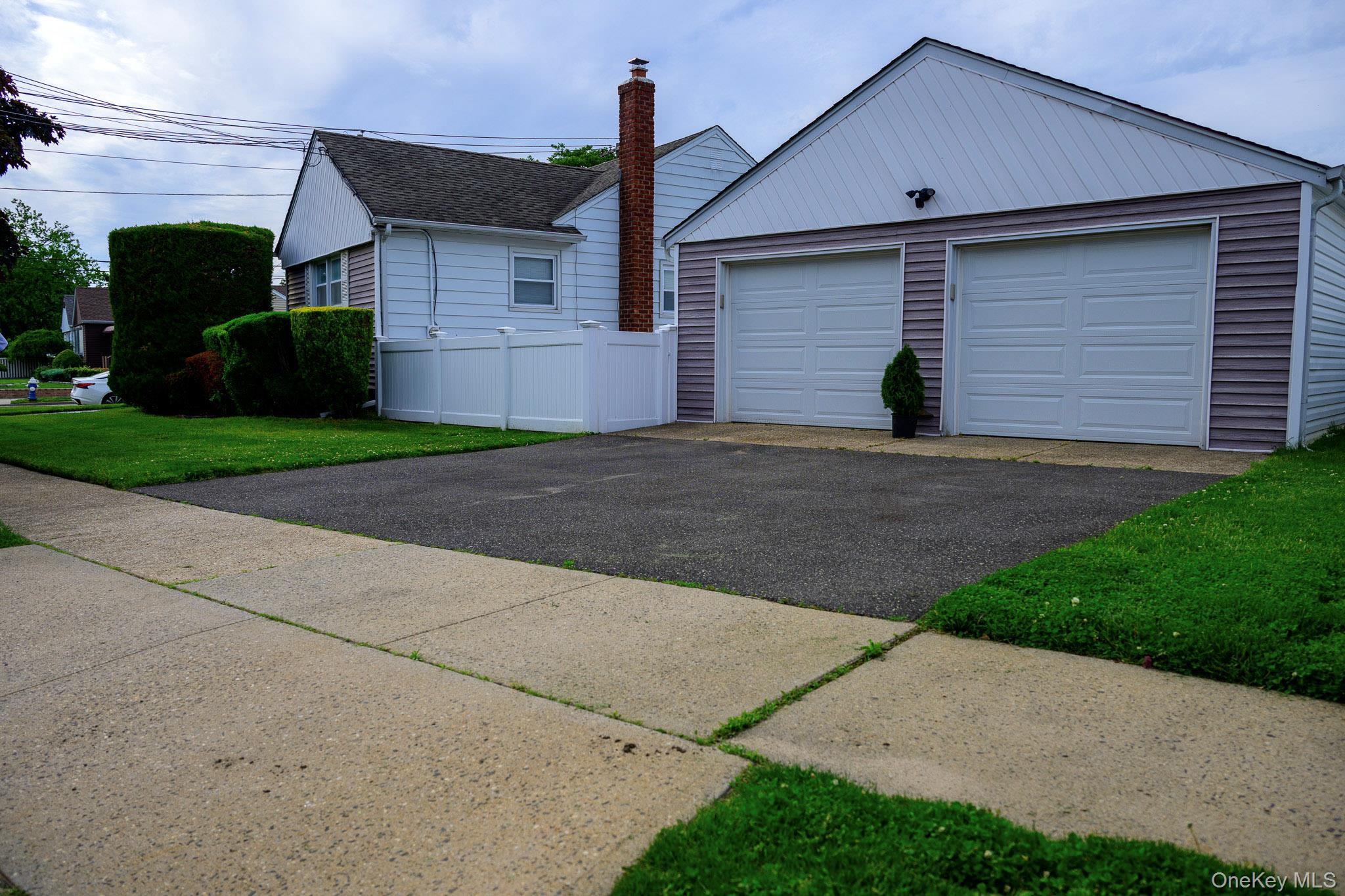Single Family Boylston Street Nassau County, NY 11550, MLS-1006058-5