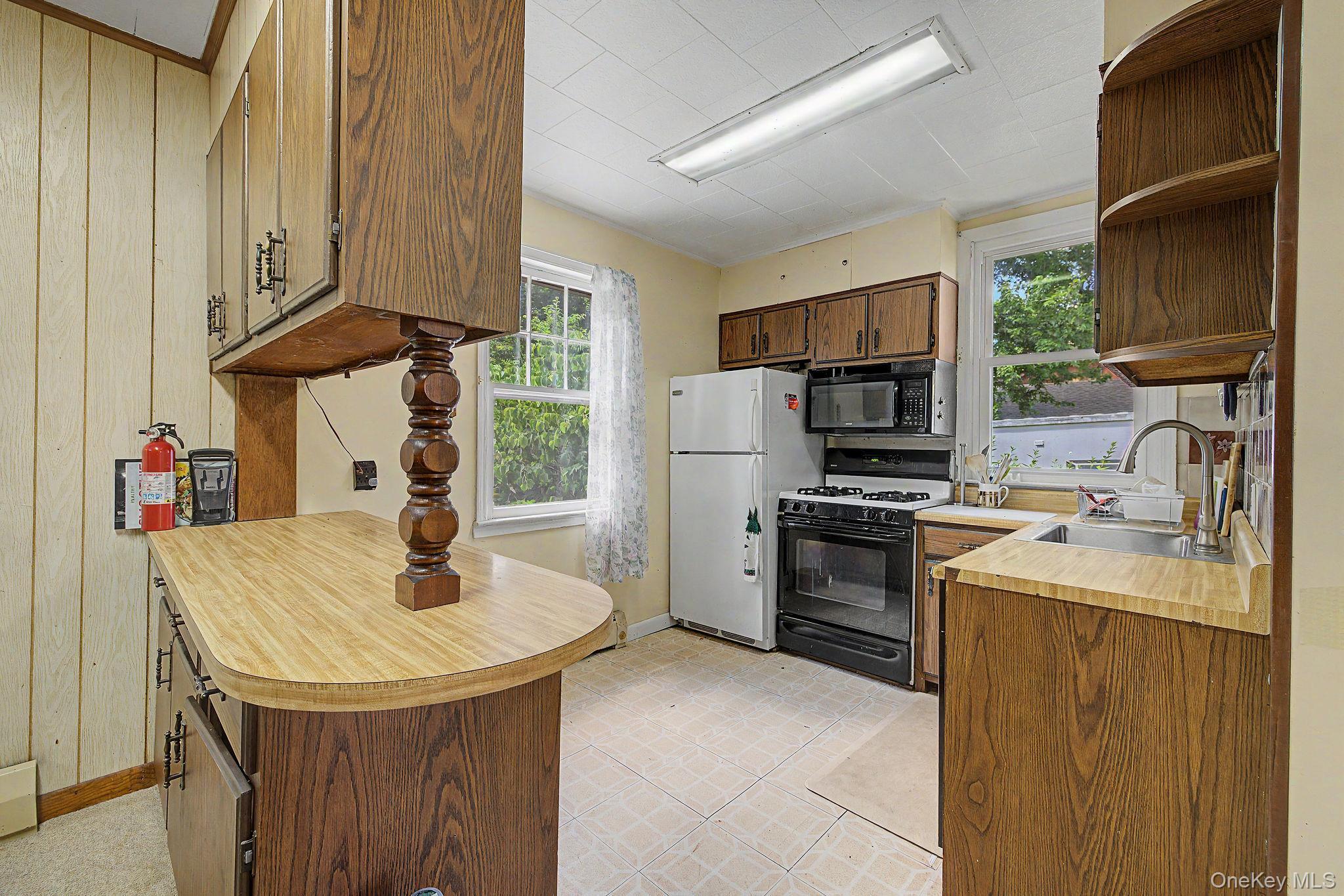 Single Family Putnam Drive Putnam County, NY 10512, MLS-1006076-12