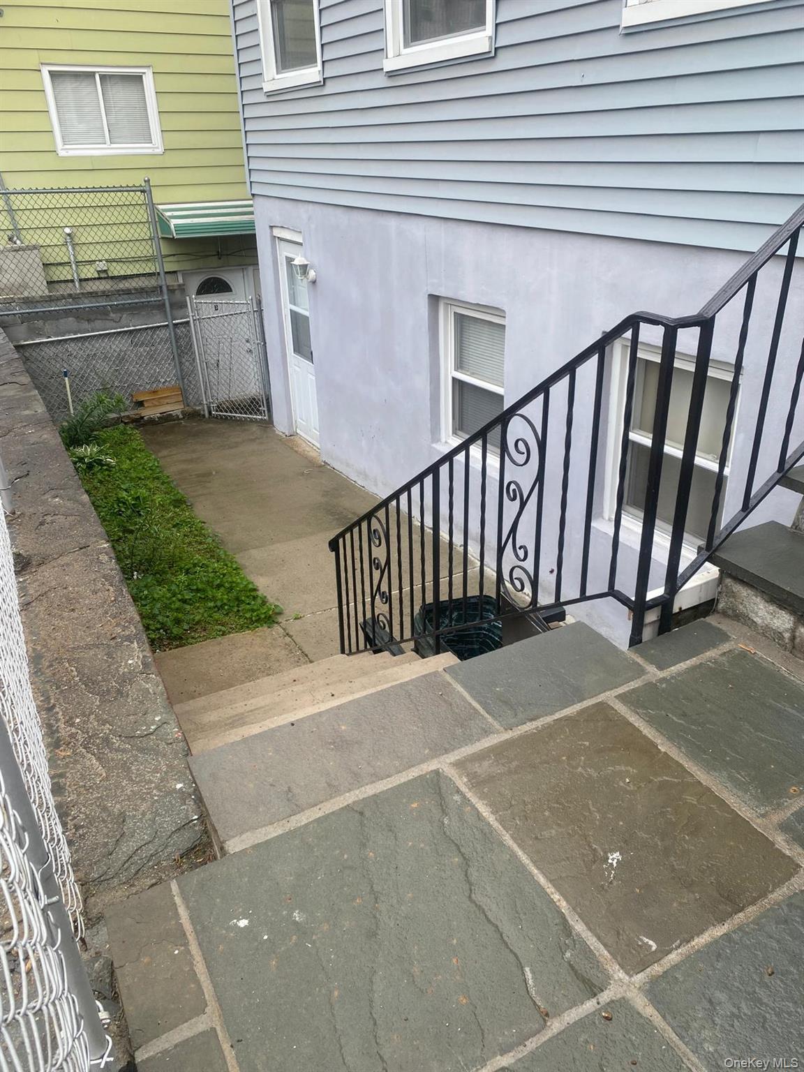 Single Family Morris Place Westchester County, NY 10705, MLS-1006090-2