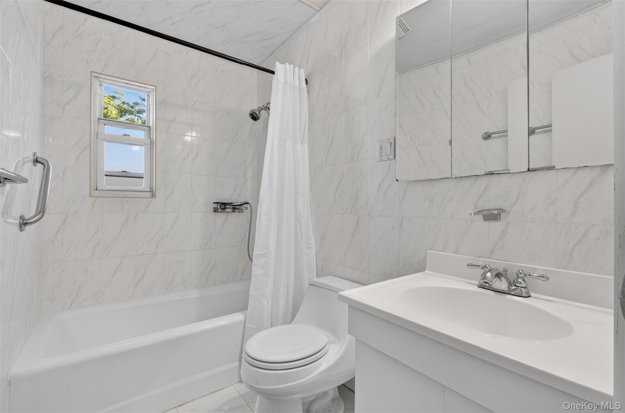 Single Family 47th Queens, NY 11361, MLS-1006132-13