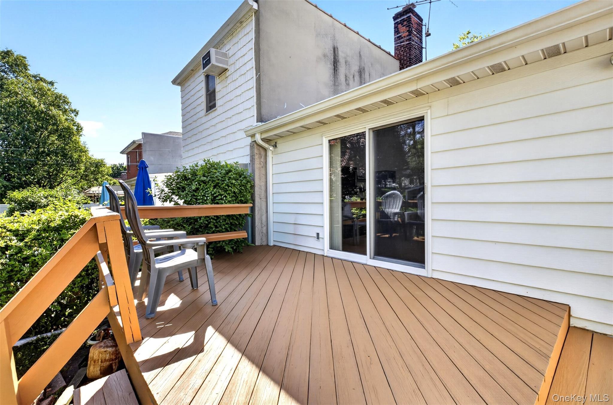 Single Family 47th Queens, NY 11361, MLS-1006132-17