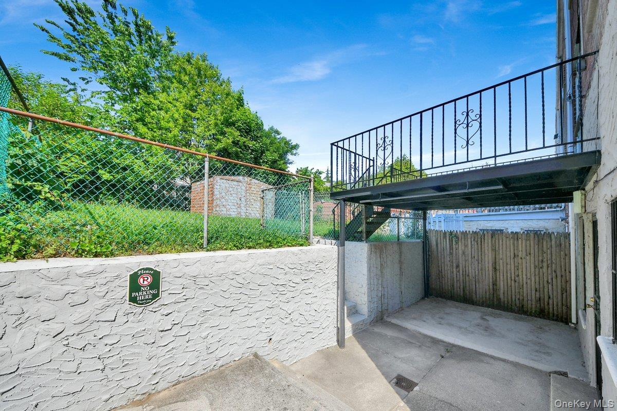 Single Family Logan  Bronx, NY 10465, MLS-1006149-10