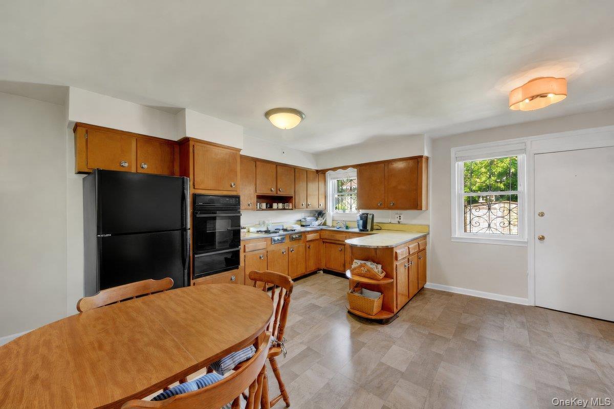 Single Family Logan  Bronx, NY 10465, MLS-1006149-11