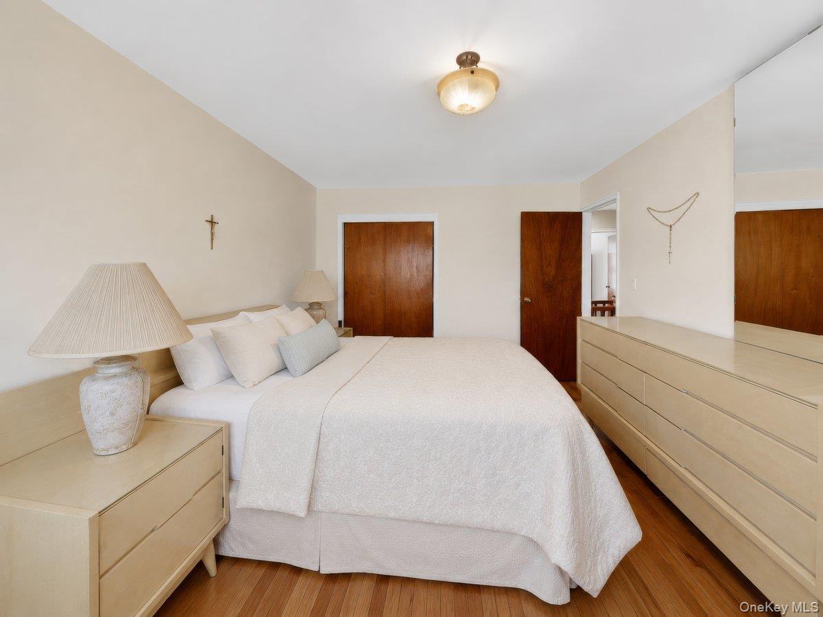 Single Family Logan  Bronx, NY 10465, MLS-1006149-18