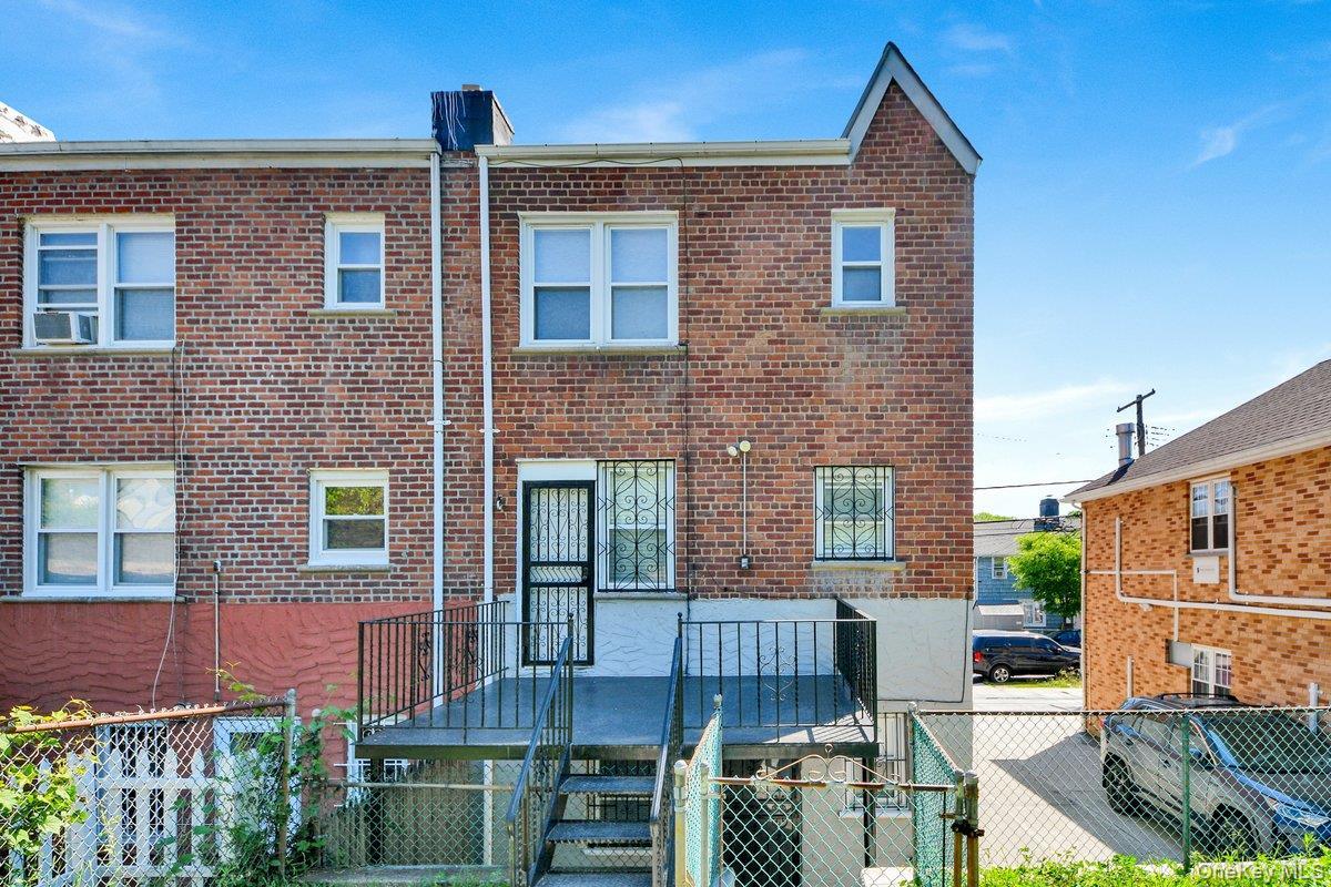 Single Family Logan  Bronx, NY 10465, MLS-1006149-22