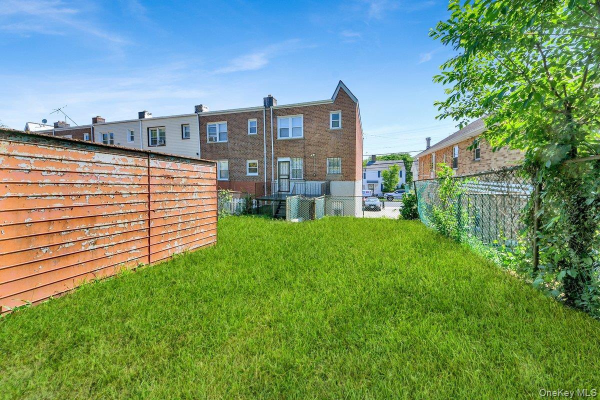Single Family Logan  Bronx, NY 10465, MLS-1006149-24