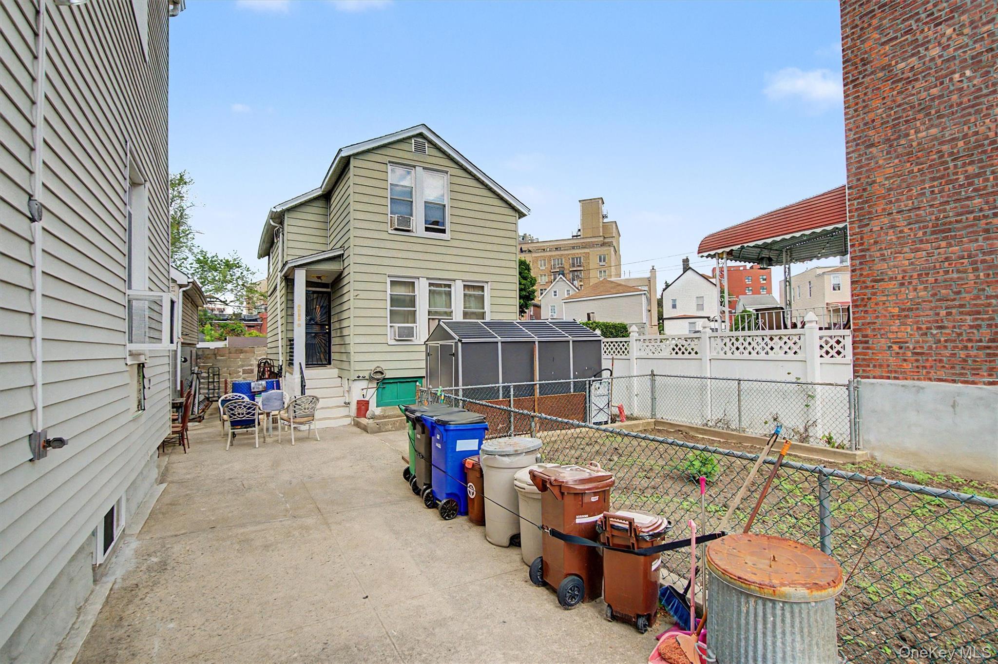 Single Family Merry Avenue Bronx, NY 10461, MLS-1006195-2