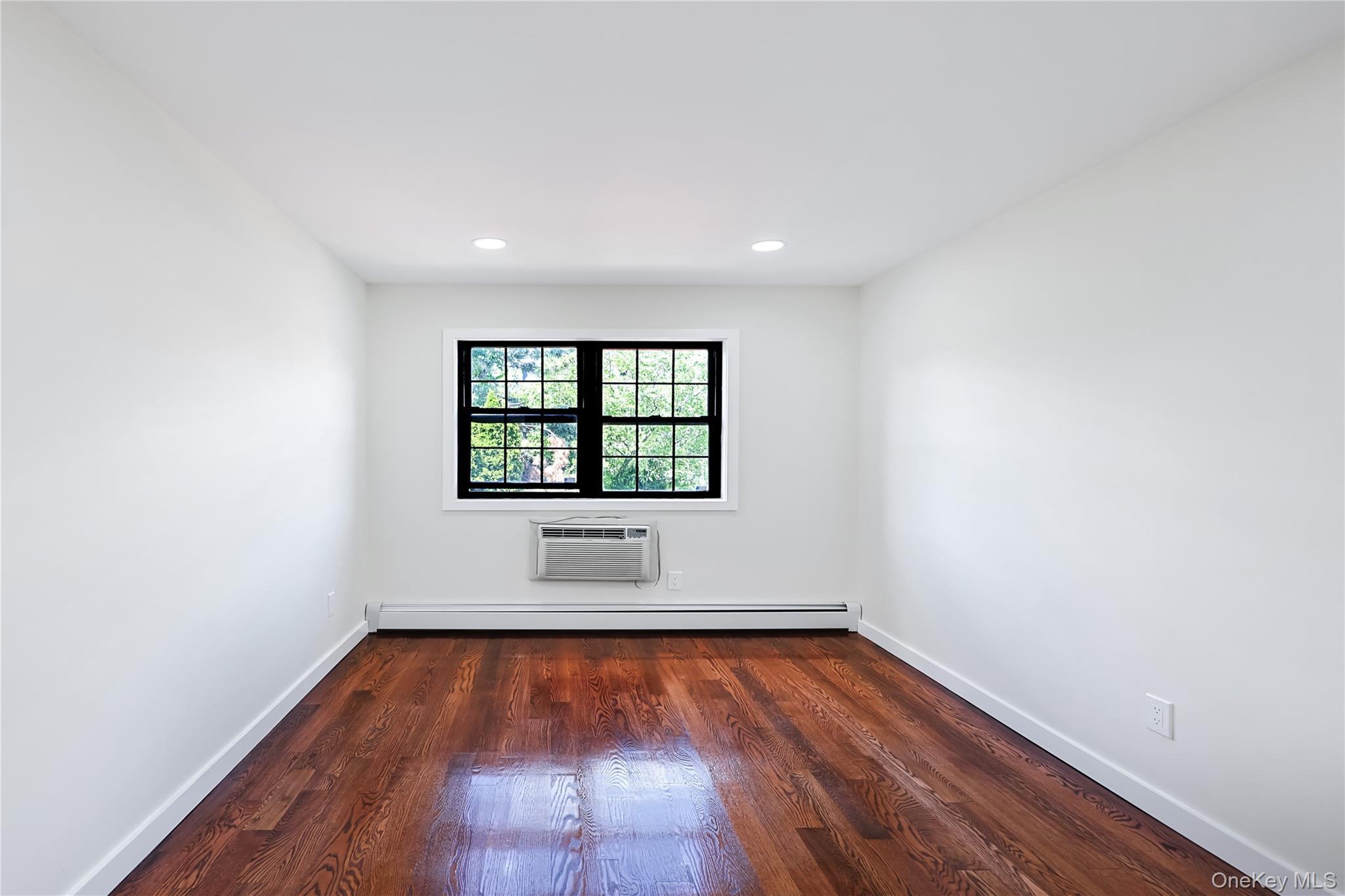 Single Family 121st Queens, NY 11356, MLS-1006196-39
