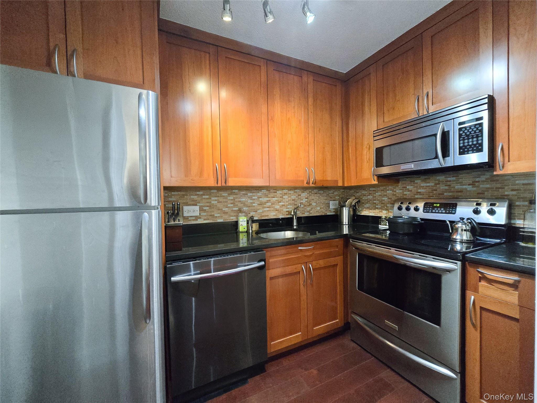 Coop 36th  Manhattan, NY 10016, MLS-1006220-8