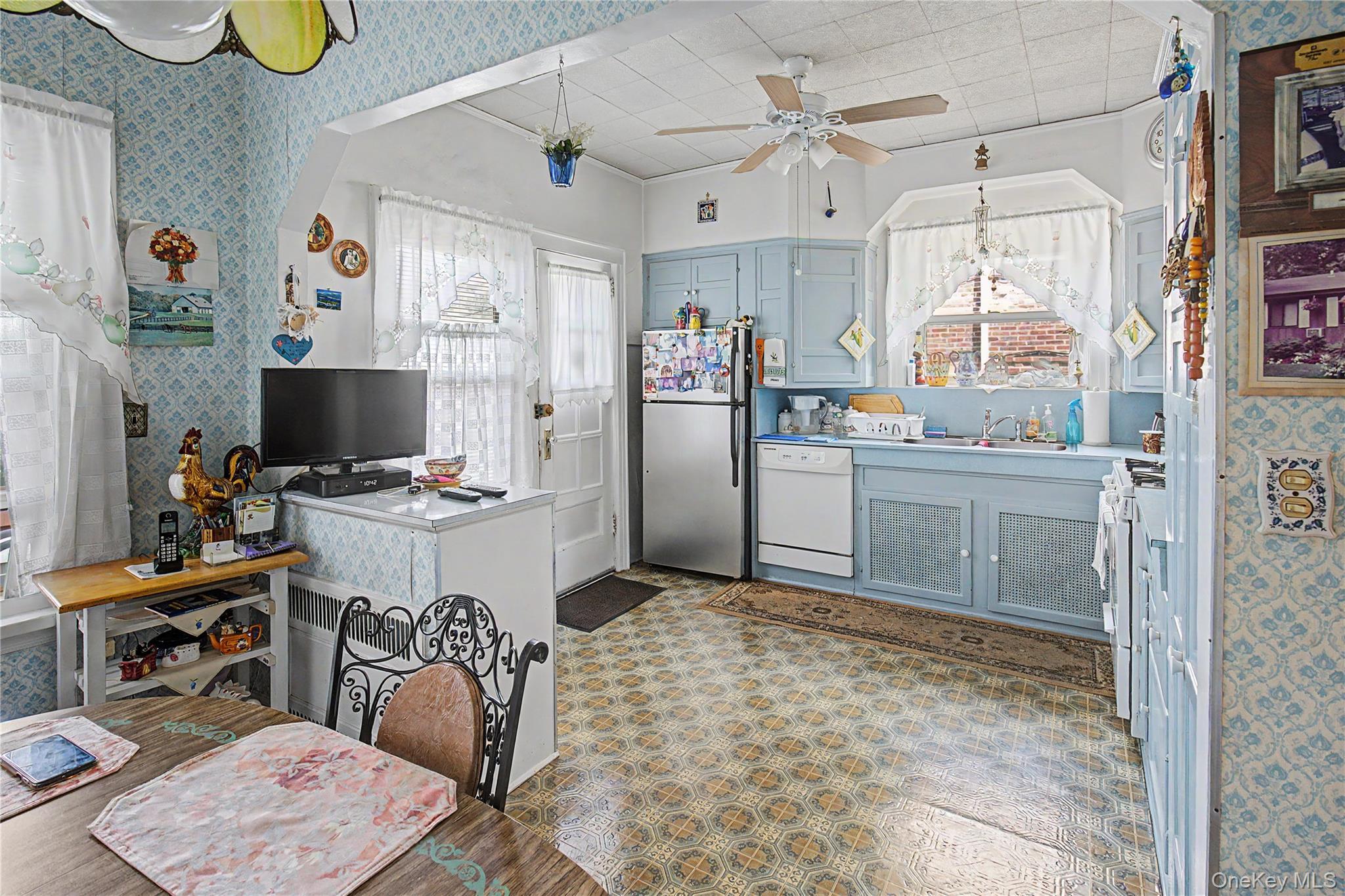 Single Family 217th Street  Queens, NY 11364, MLS-1006255-12