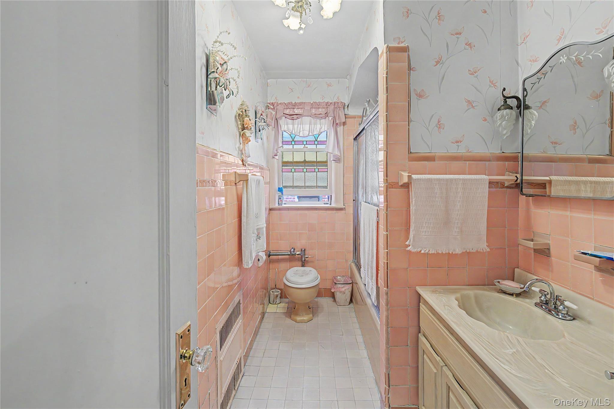 Single Family 217th Street  Queens, NY 11364, MLS-1006255-19