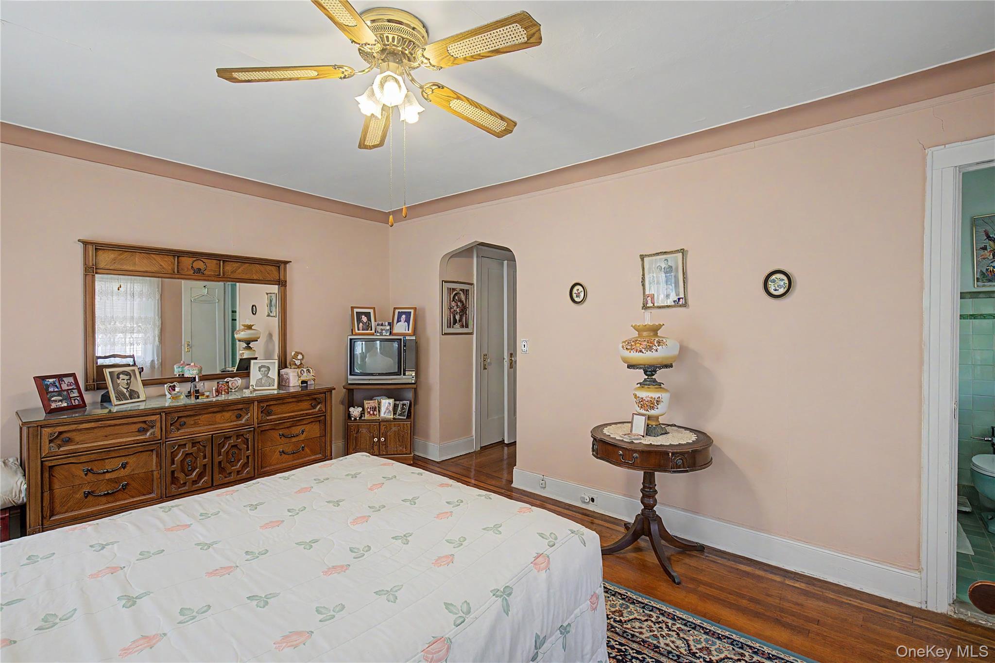 Single Family 217th Street  Queens, NY 11364, MLS-1006255-24