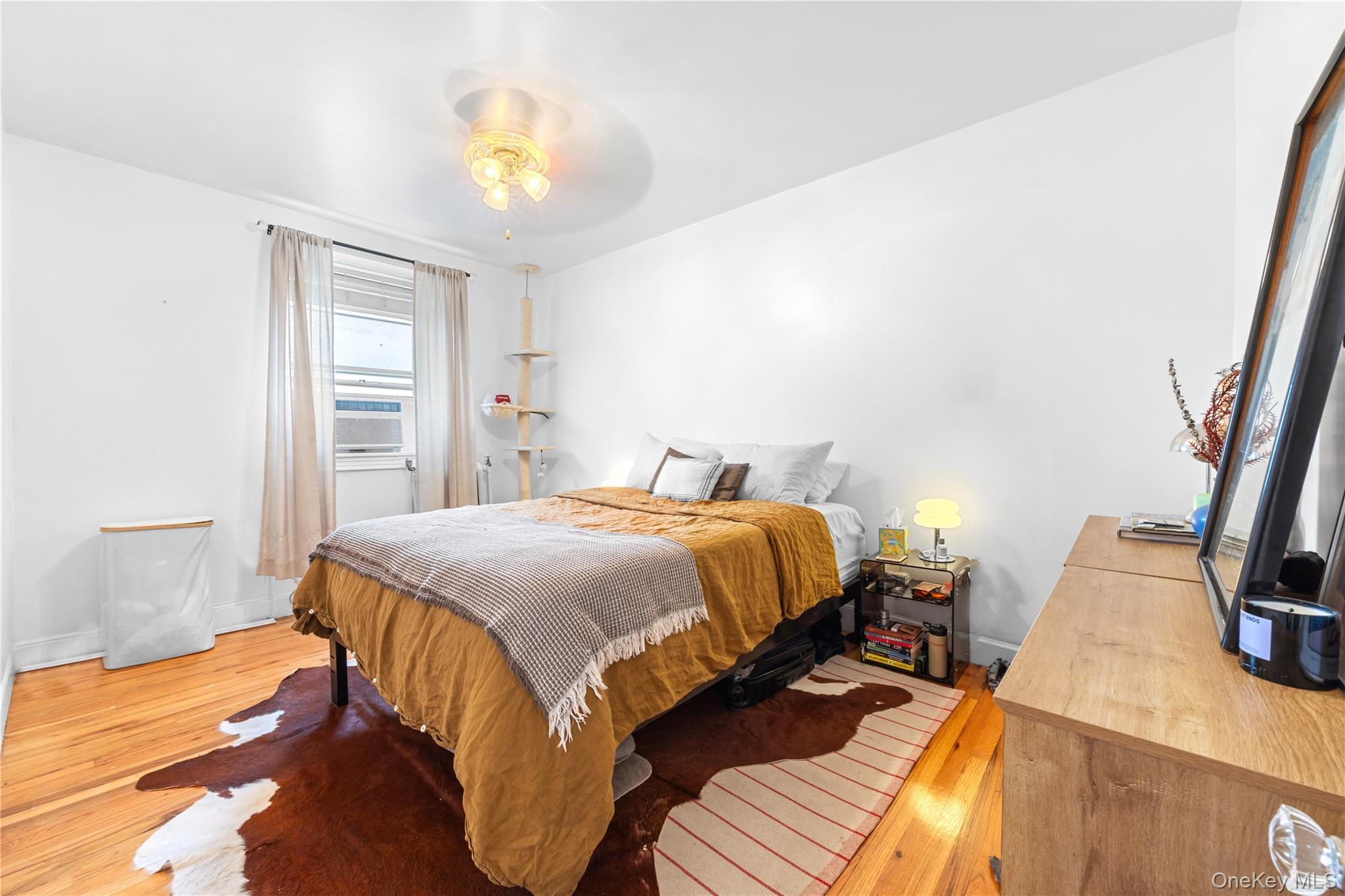 Single Family Lorimer Street  Brooklyn, NY 11222, MLS-1006257-11
