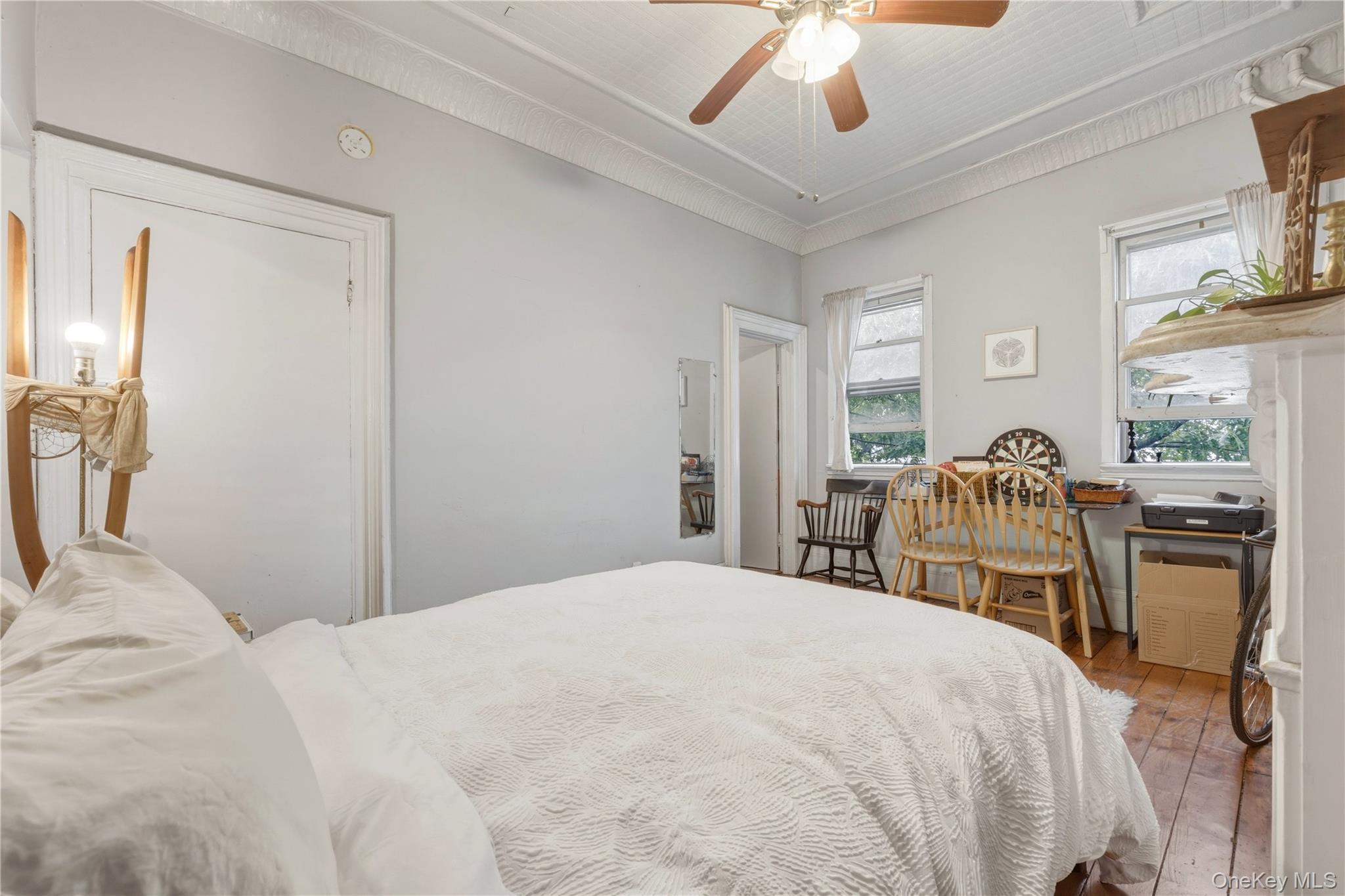 Single Family Lorimer Street  Brooklyn, NY 11222, MLS-1006257-17