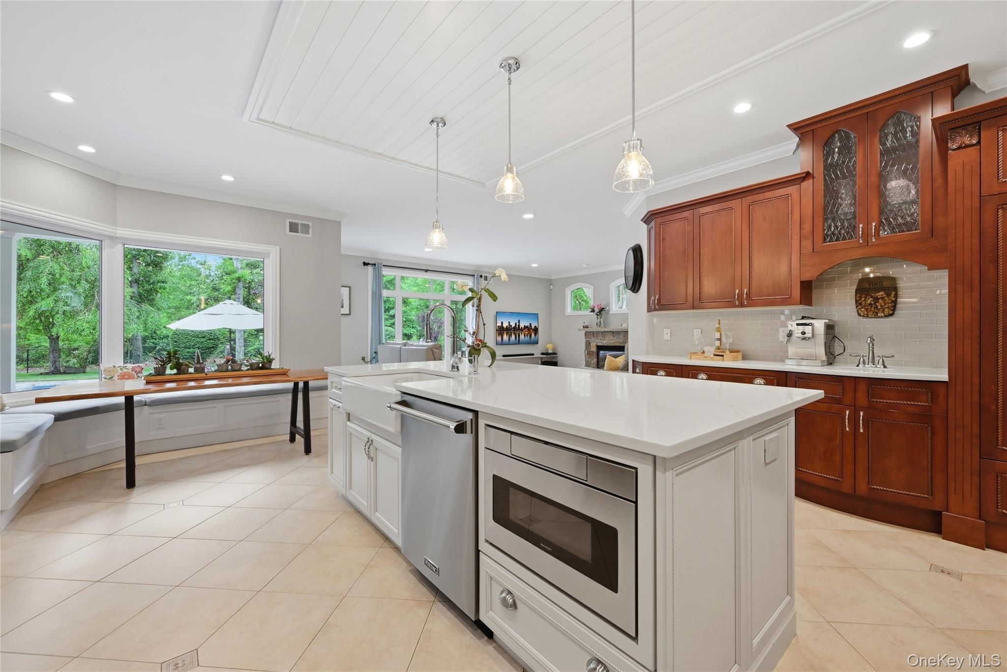 Single Family South Path Suffolk County, NY 11933, MLS-1006261-13