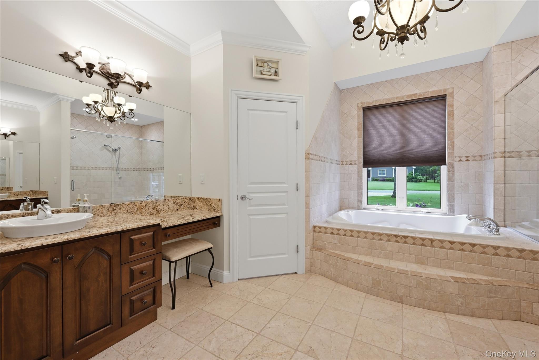 Single Family South Path Suffolk County, NY 11933, MLS-1006261-25