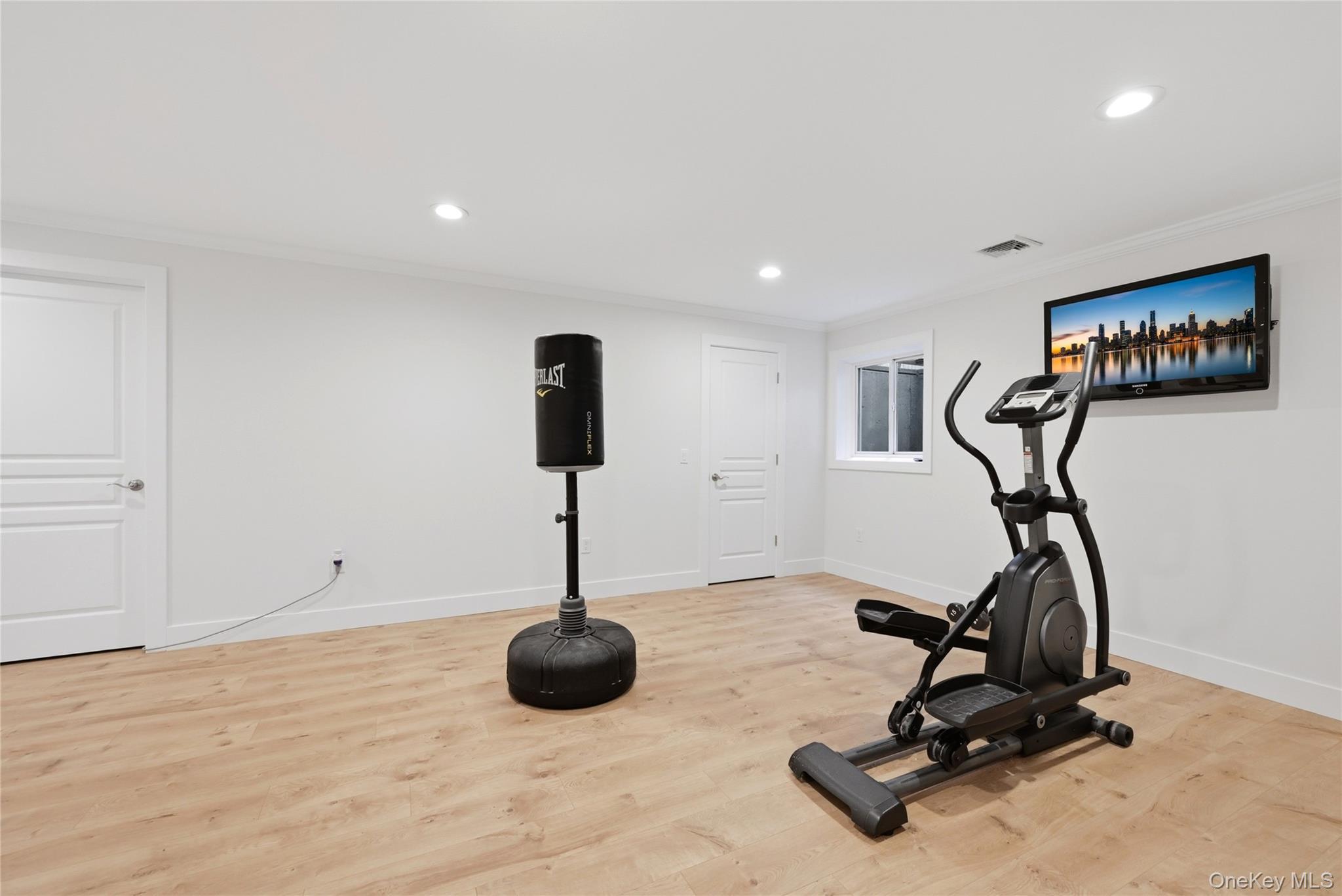 Single Family South Path Suffolk County, NY 11933, MLS-1006261-37
