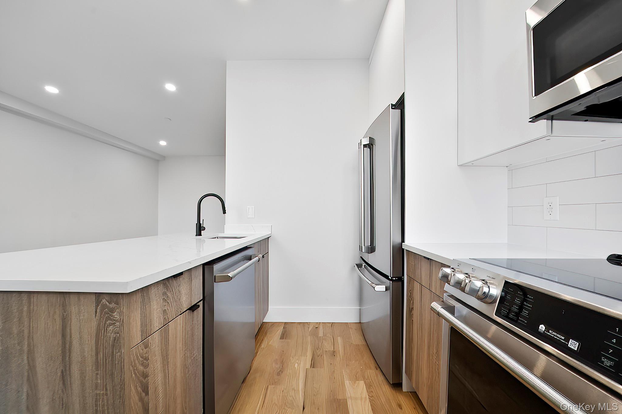 Condo Putnam  Brooklyn, NY 11216, MLS-1006279-10