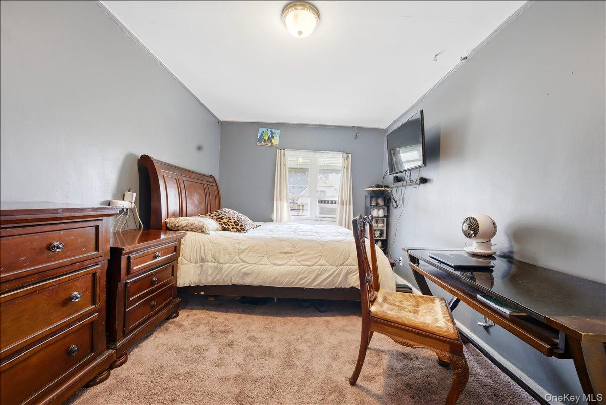 Single Family Richardson Avenue Bronx, NY 10470, MLS-1006309-11