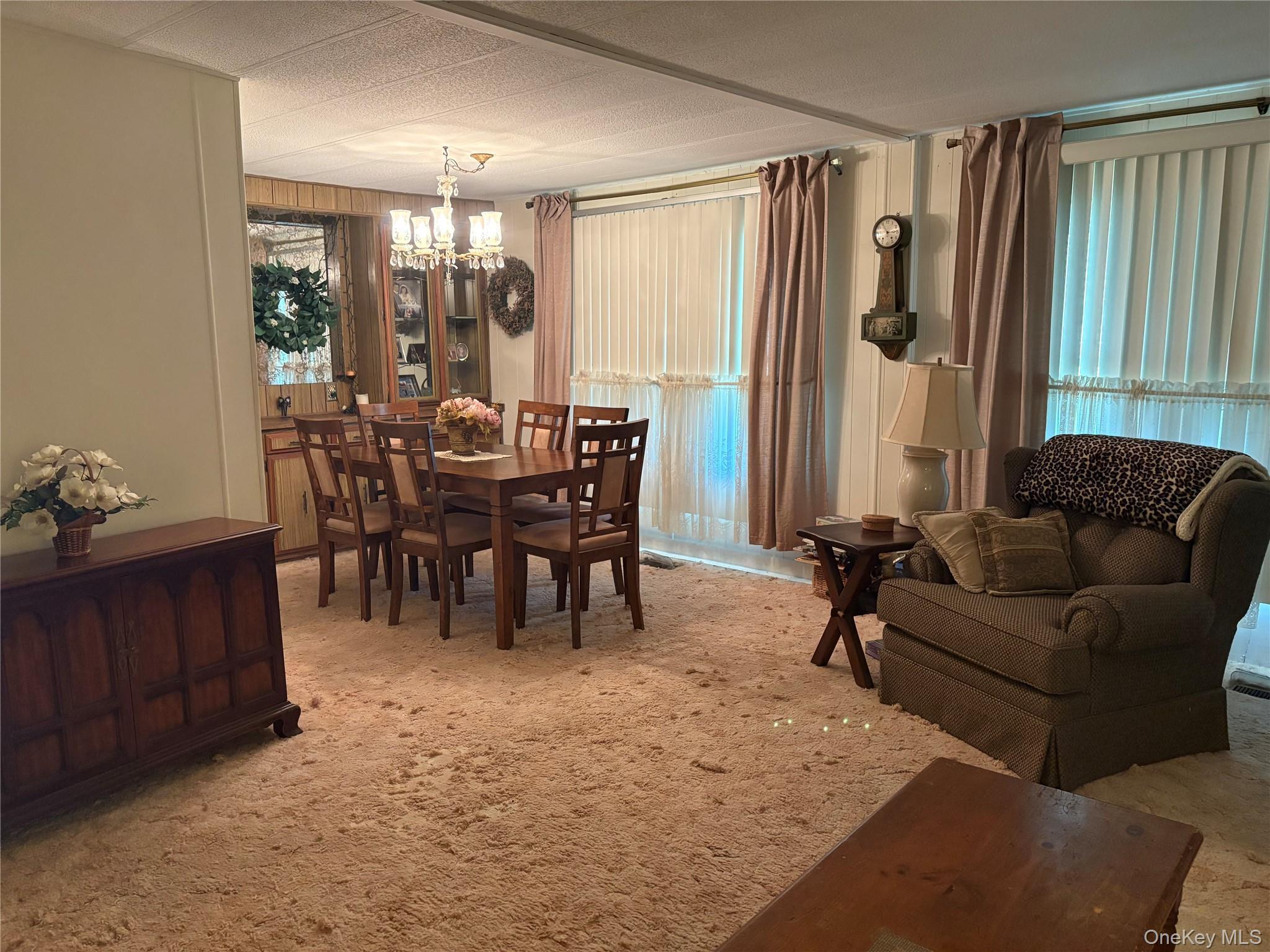 Single Family Riverleigh Ave  Suffolk County, NY 11901, MLS-1006319-4