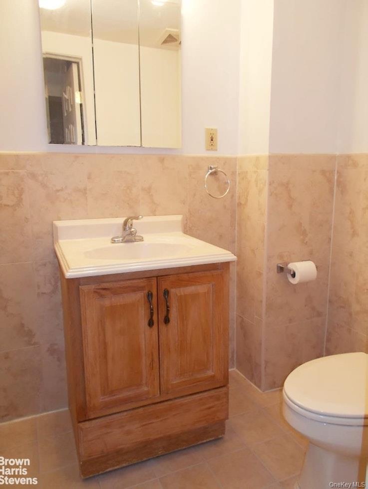 Single Family 150th Street  Queens, NY 11357, MLS-1006342-13