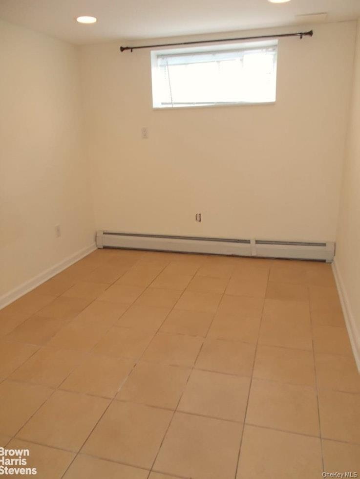 Single Family 150th Street  Queens, NY 11357, MLS-1006342-15