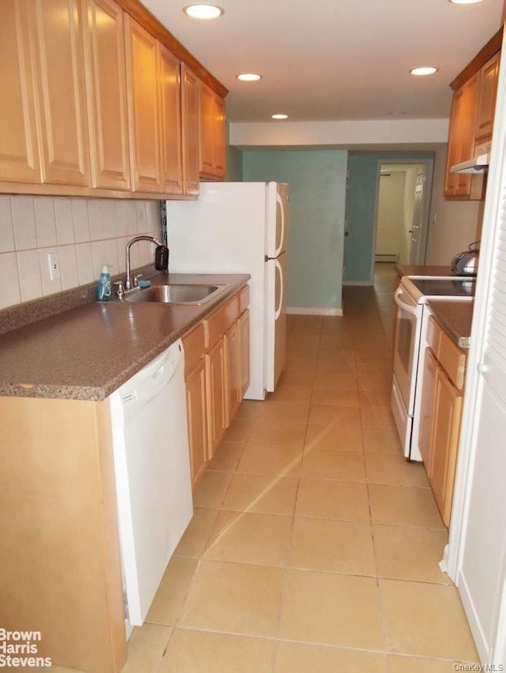 Single Family 150th Street  Queens, NY 11357, MLS-1006342-16
