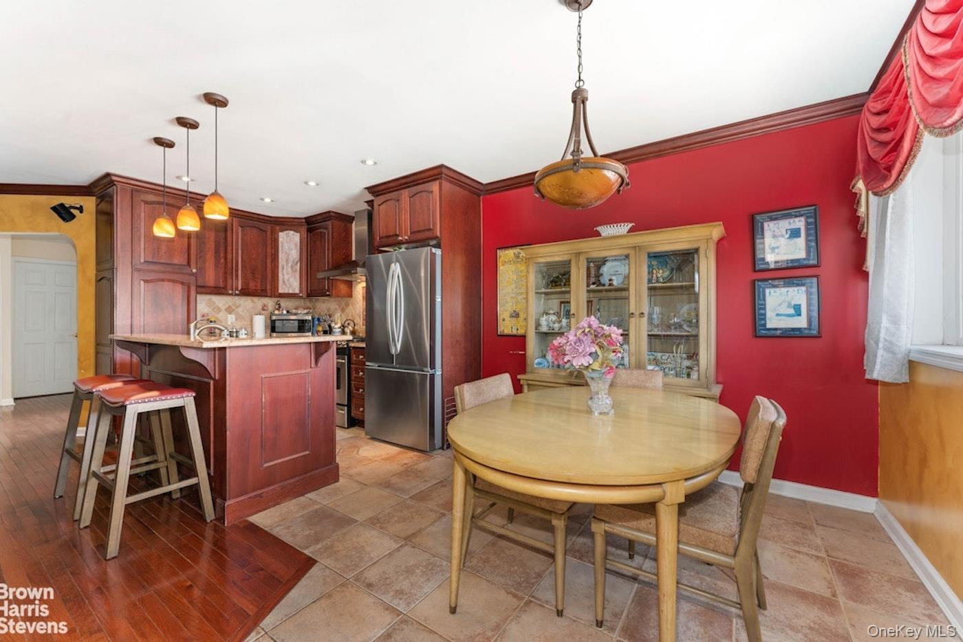 Single Family 150th Street  Queens, NY 11357, MLS-1006342-3