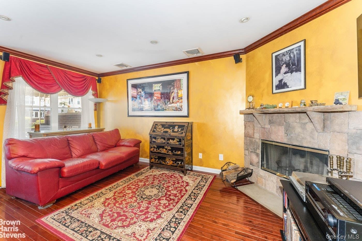 Single Family 150th Street  Queens, NY 11357, MLS-1006342-4