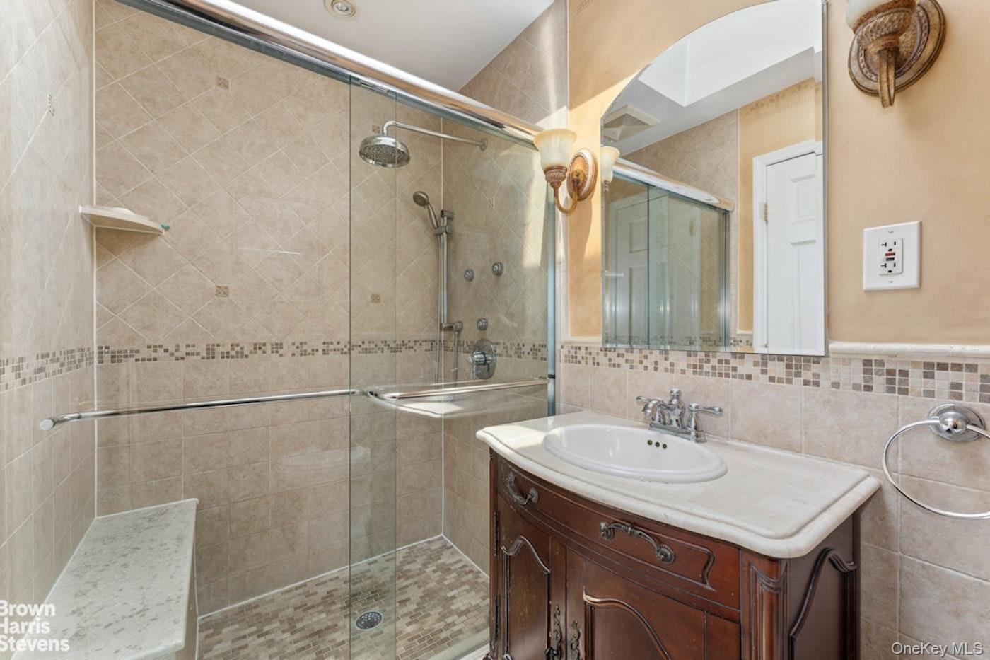 Single Family 150th Street  Queens, NY 11357, MLS-1006342-7