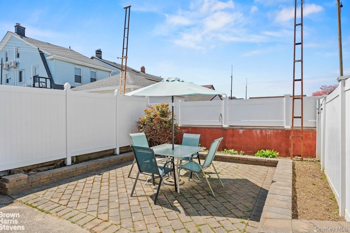 Single Family 150th Street  Queens, NY 11357, MLS-1006342-9
