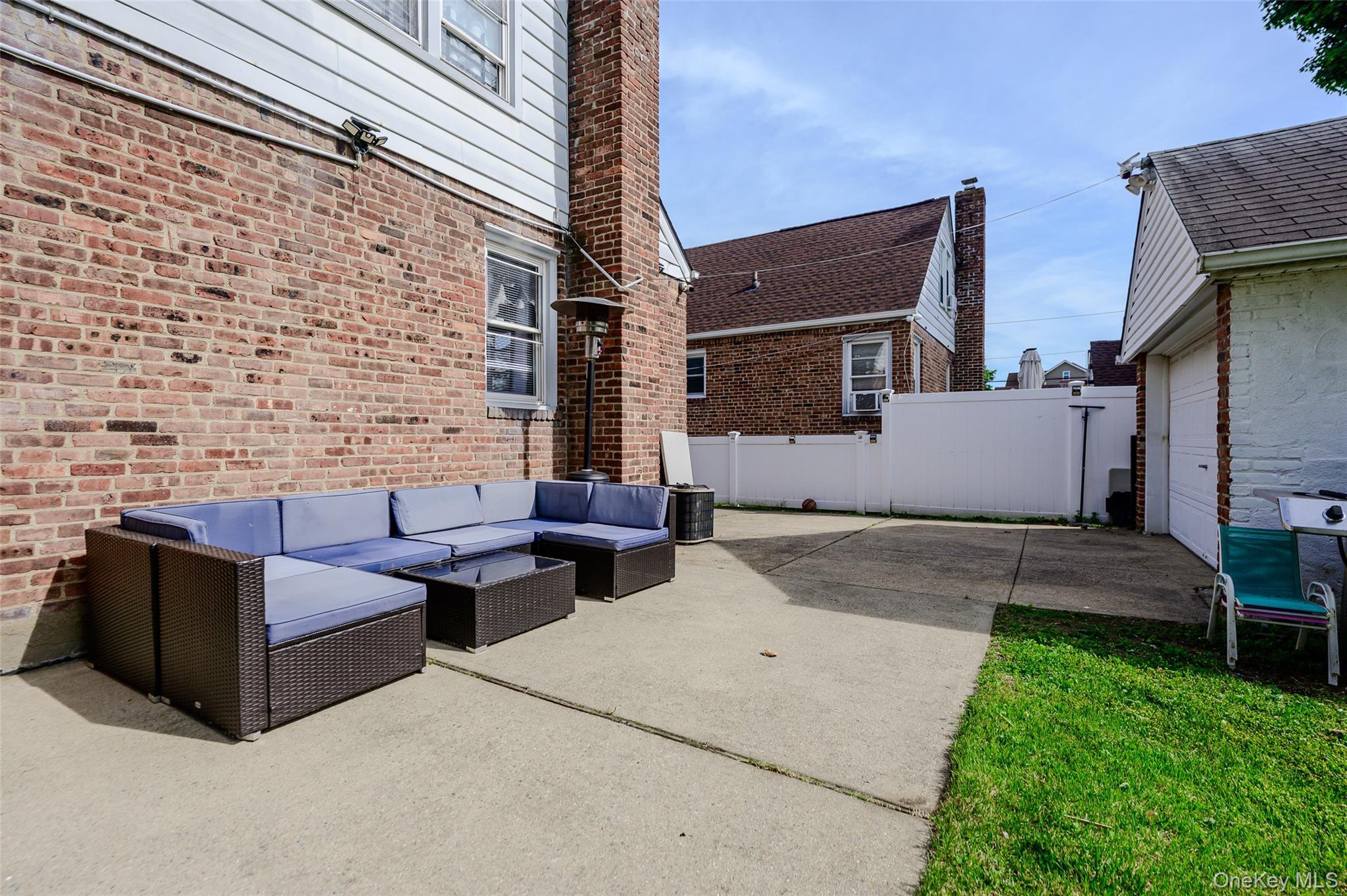 Single Family N Montgomery Street Nassau County, NY 11580, MLS-1006366-17