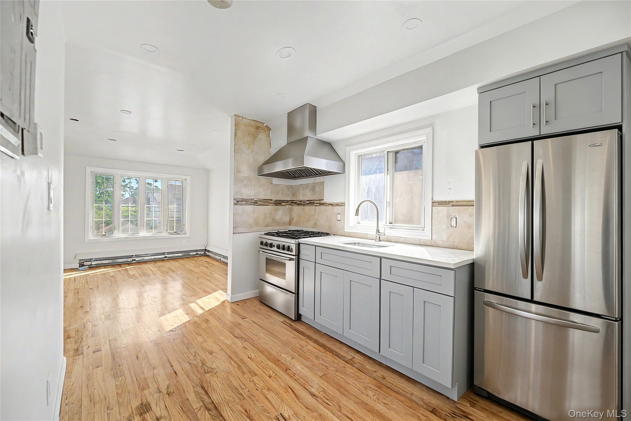Single Family 144th Avenue Queens, NY 11413, MLS-1006394-19