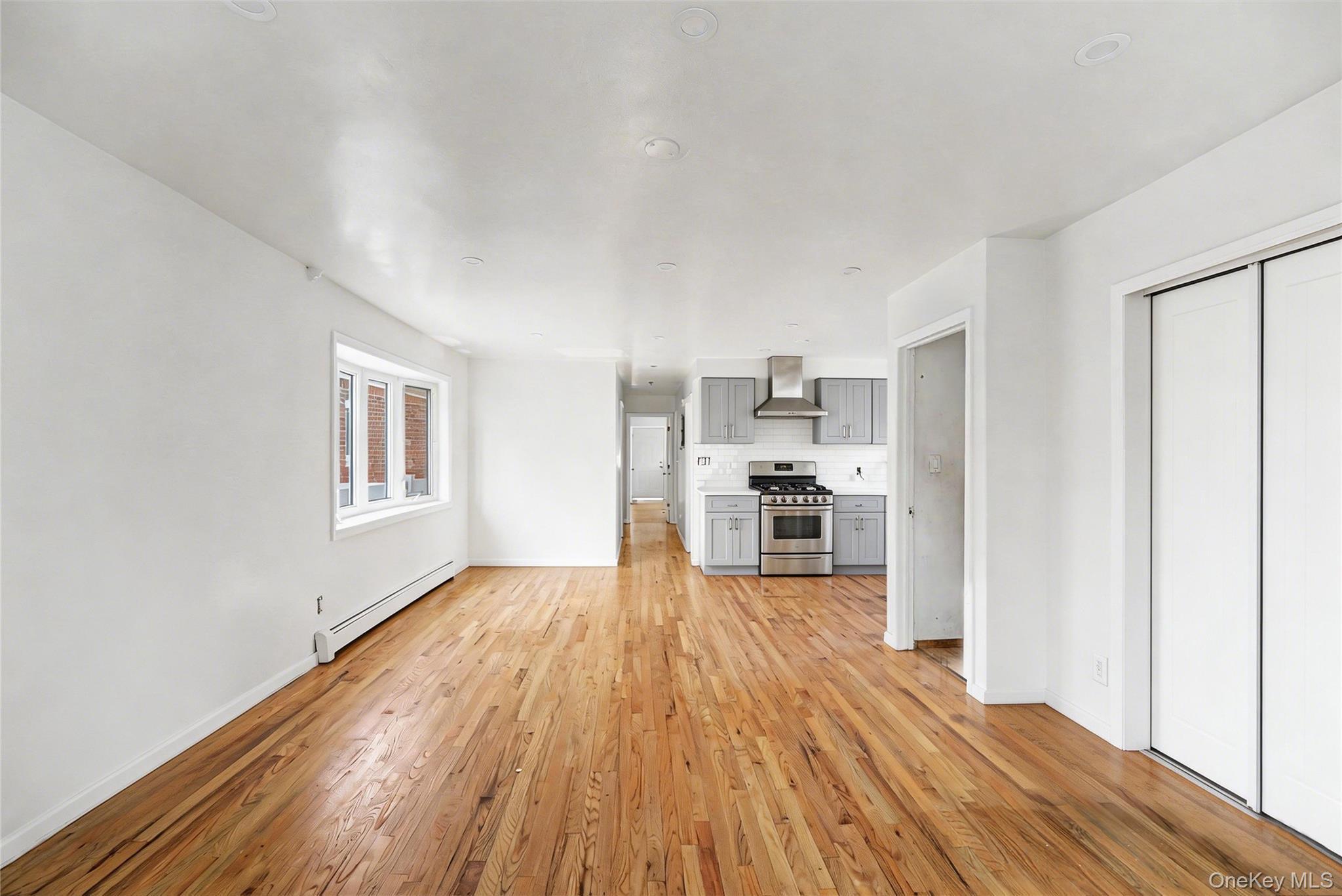 Single Family 144th Avenue Queens, NY 11413, MLS-1006394-32