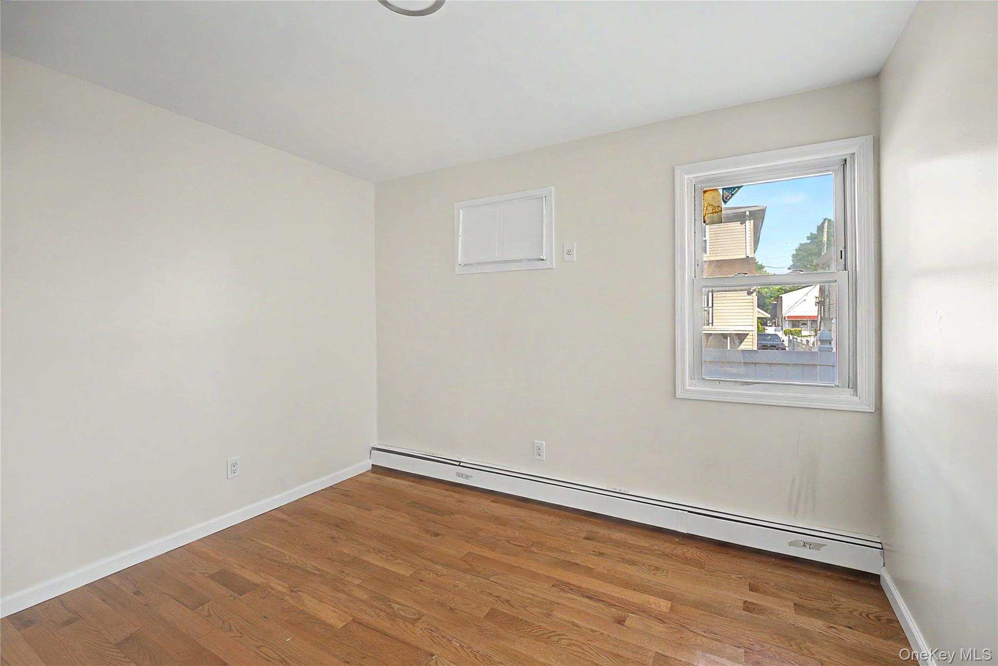 Single Family 144th Avenue Queens, NY 11413, MLS-1006394-35
