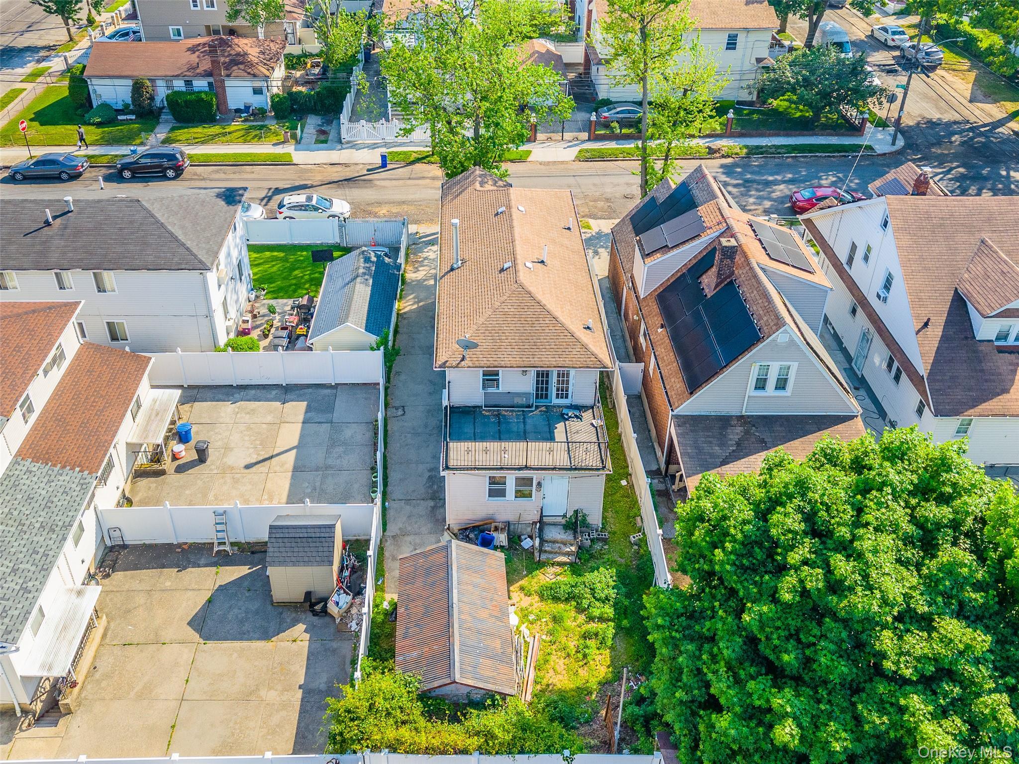 Single Family 144th Avenue Queens, NY 11413, MLS-1006394-8