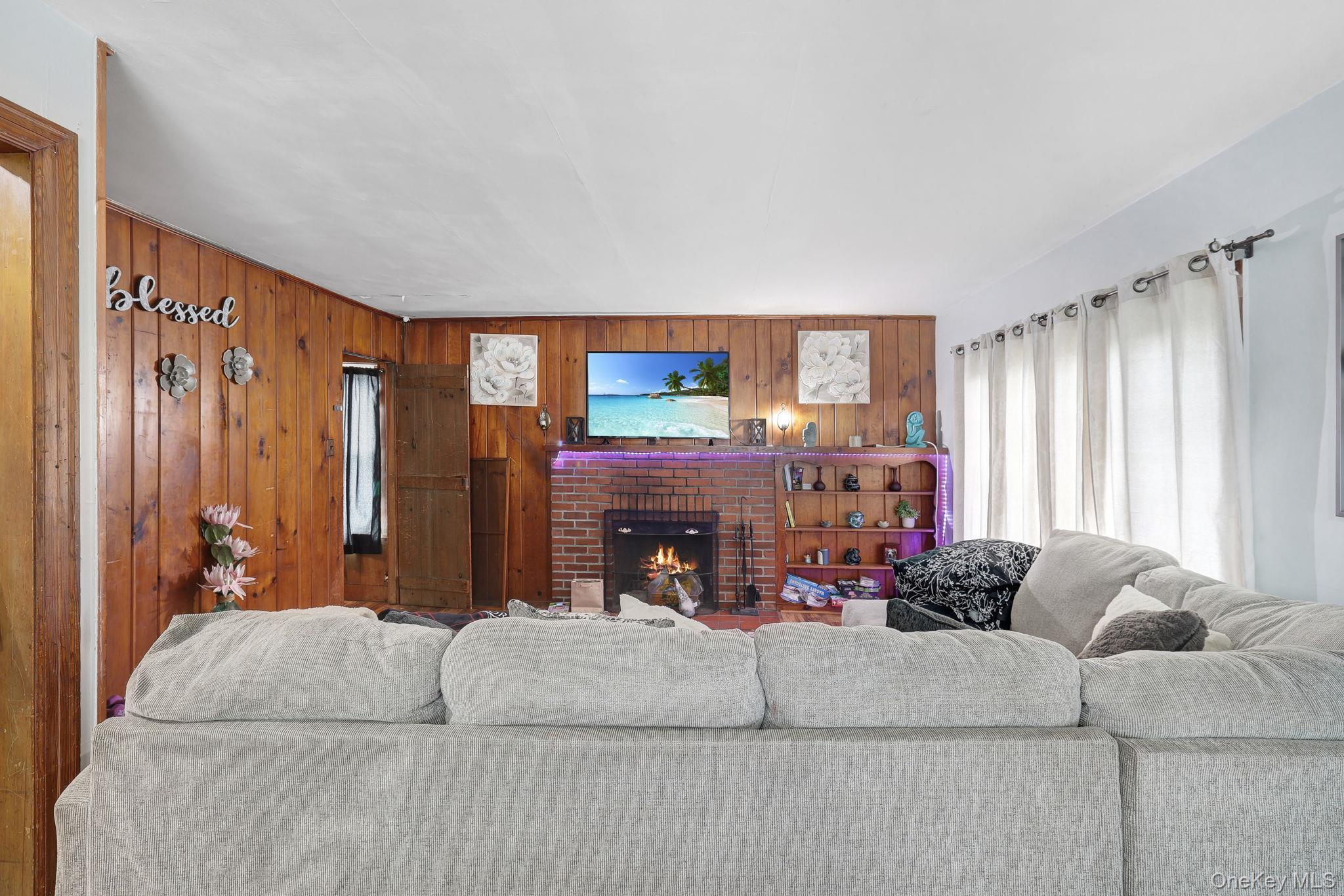 Single Family Main Street Ulster County, NY 12528, MLS-1006412-15