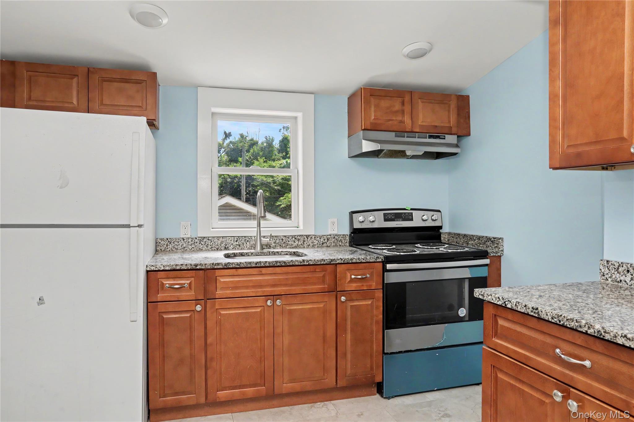 Single Family Main Street Putnam County, NY 10509, MLS-1006422-11