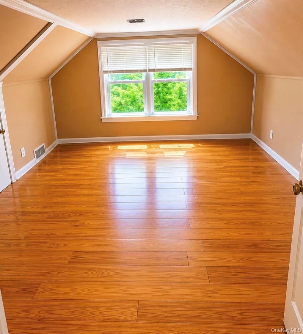 Single Family Crestwood Boulevard Dutchess County, NY 12603, MLS-1006478-15