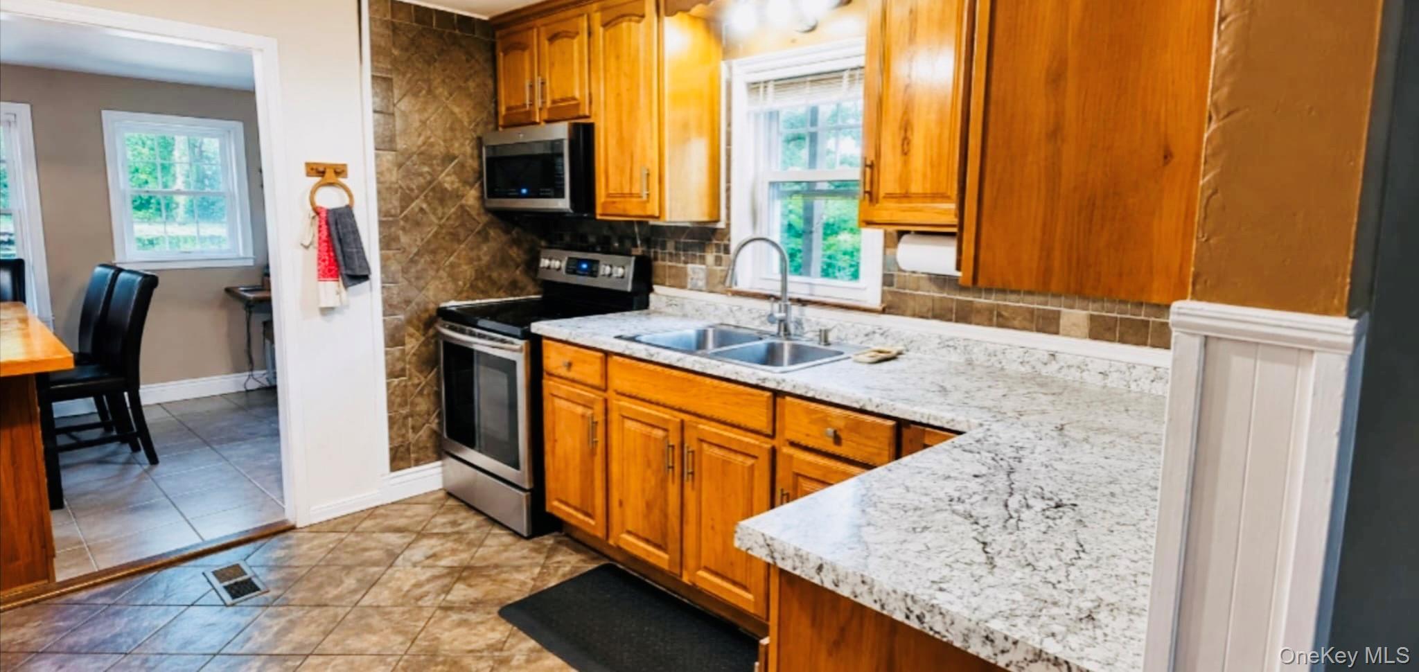 Single Family Crestwood Boulevard Dutchess County, NY 12603, MLS-1006478-9