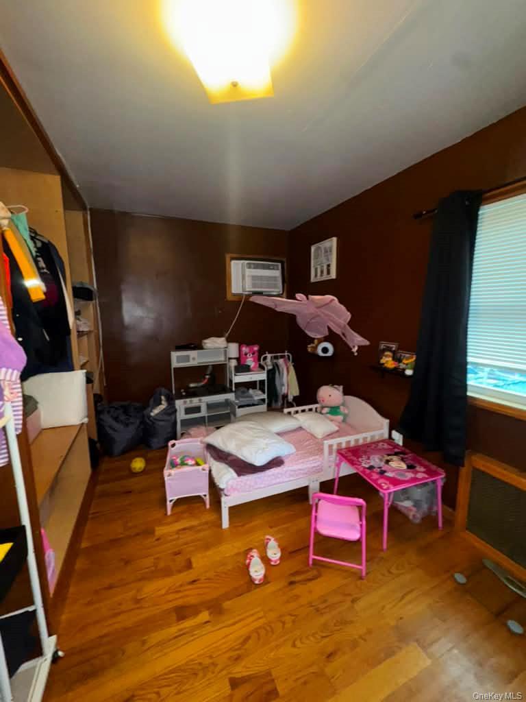 Single Family 94th Queens, NY 11369, MLS-1006543-23