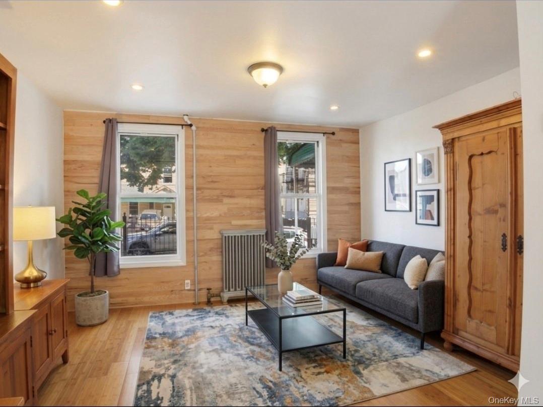 Single Family Briggs  Bronx, NY 10458, MLS-1006548-5