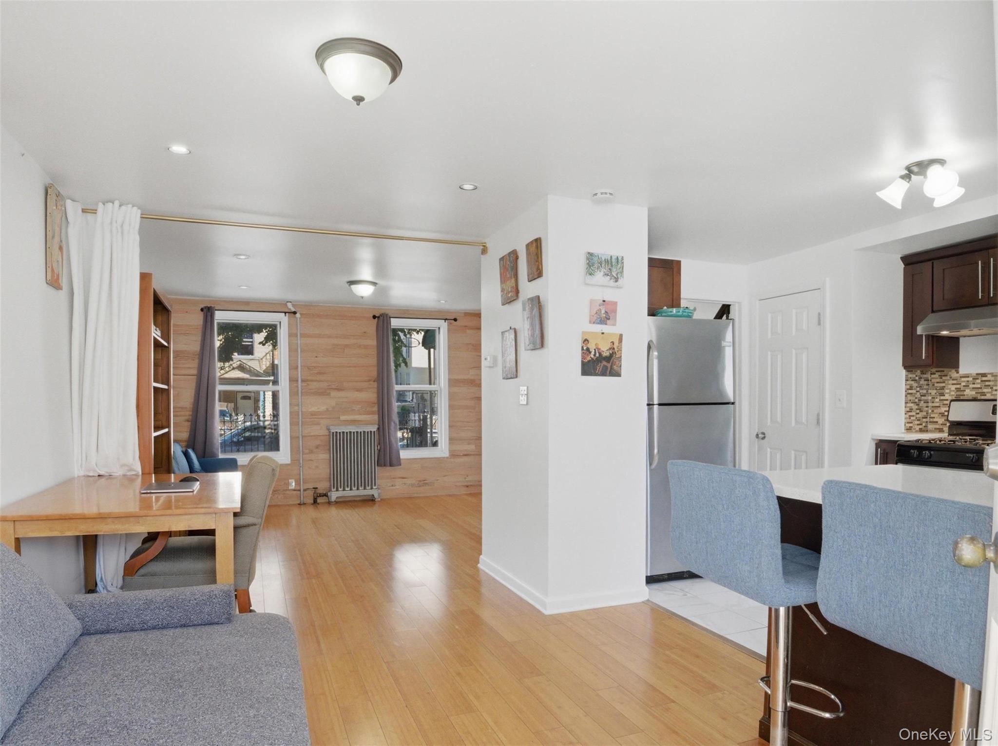 Single Family Briggs  Bronx, NY 10458, MLS-1006548-8