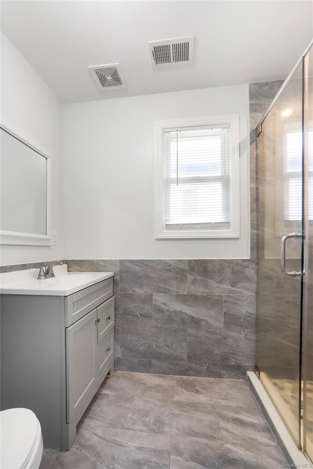 Single Family Bionia Staten Island, NY 10305, MLS-1006551-9