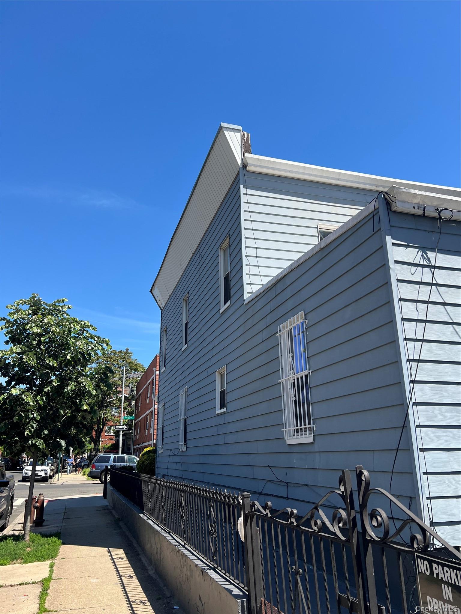 Single Family Cortelyou  Brooklyn, NY 11226, MLS-1006561-9